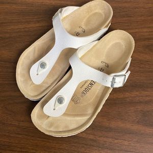 Birkenstock Gizeh white leather flip flop sandals size 37